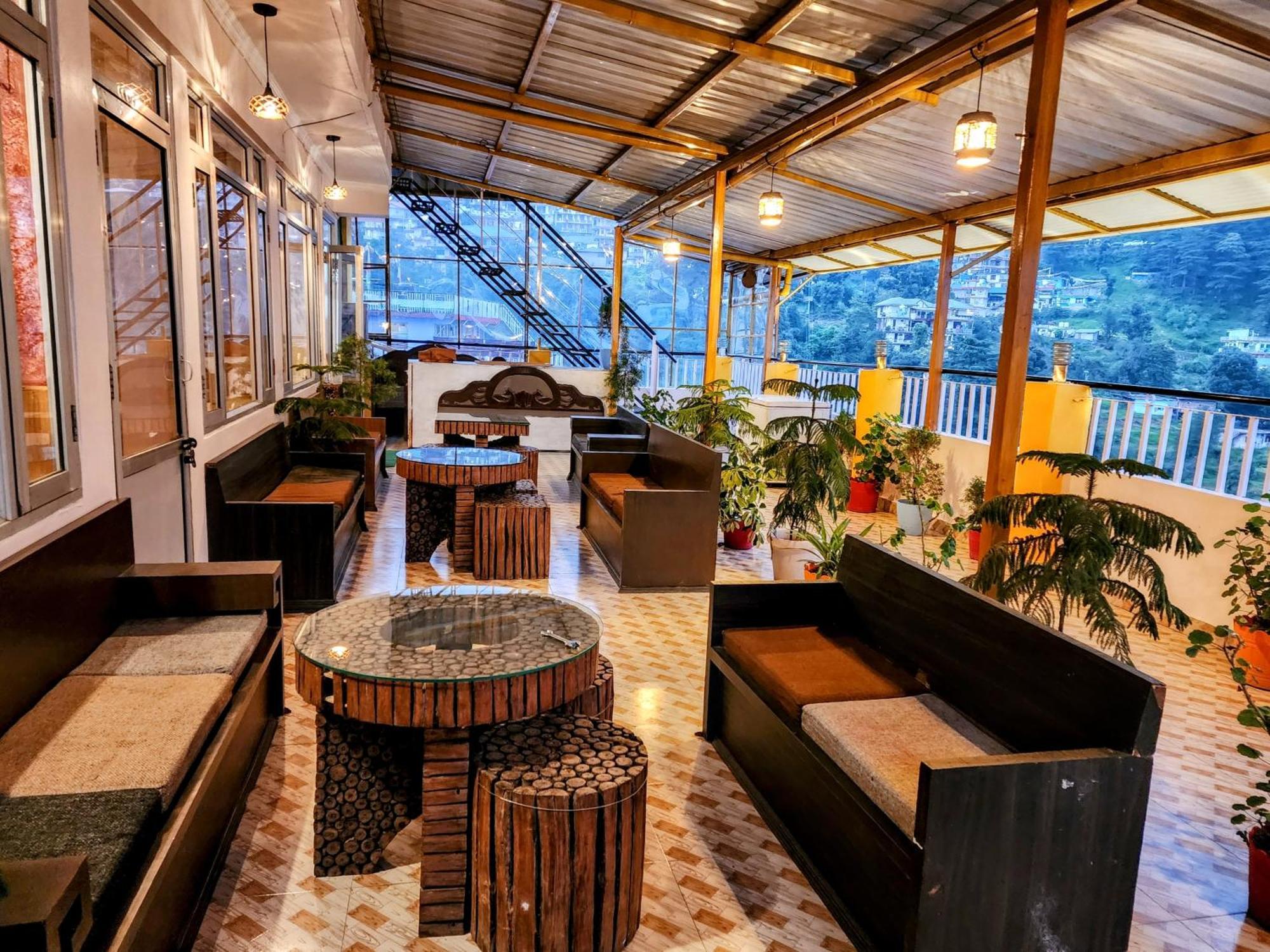 The Bougainvillea, Mcleodganj 达兰萨拉 外观 照片